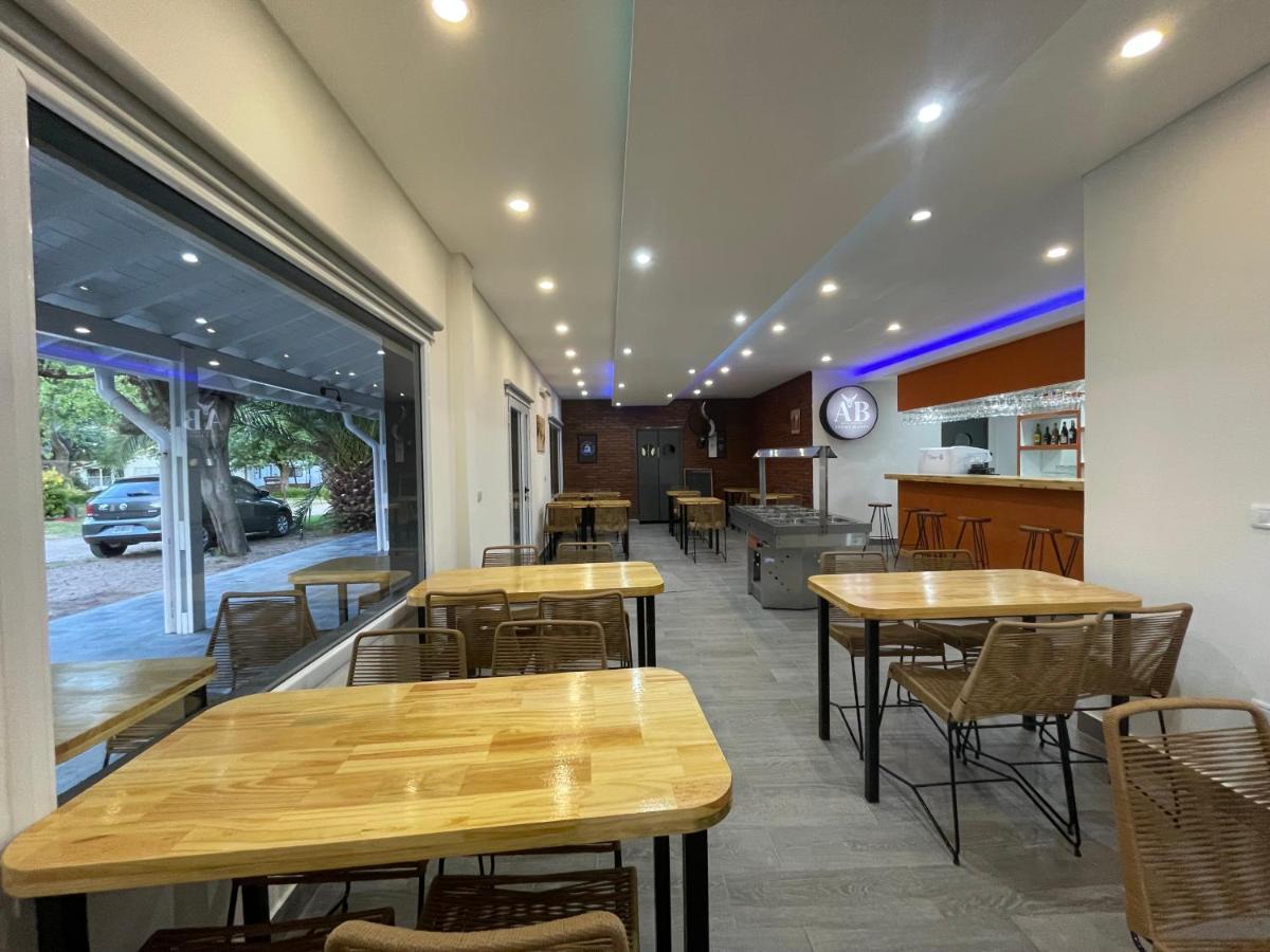 Aguila Blanca Hotel Villa Gesell Kültér fotó